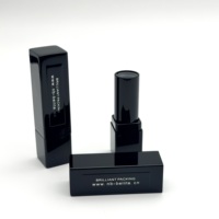 Tube à lèvres carré en aluminium noir mat minimaliste de luxe, vide, rechargeable, emballage cosmétique, logo personnalisé, vente en gros
