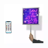 Afficheur LED publicitaire programmable par application, 4K, rechargeable par USB, portable, panneau d'affichage LED à main avec garantie de 3 ans