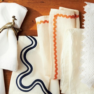Custom Scalloped Trim <b>Linen</b> Wedding Napkin for Hotel Pure <b>Linen</b> Placemat Organic Embroidered Edge <b>Linen</b> Cotton <b>Cloth</b> Napkins - Product Image 3