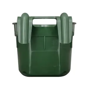 Factory direct sale 8L Animal Feeding Pail Feeding Bucket for horse Animal Feed Container large capacity horse Trough