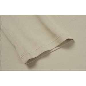 เสื้อยืดแขนยาวผู้ชายแบบสปอร์ตและลำลอง เนื้อผ้านุ่ม ระบายอากาศได้ดี น้ำหนักเบา เหมาะสำหรับกิจกรรมกลางแจ้ง - Product Image 5