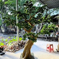 Arbre artificiel en pin à haute résistance, fabriqué en usine, sur mesure, pour la décoration intérieure