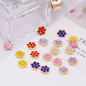 Fleurs en strass 10 mm à dos plat, décorations pour nail art, accessoires DIY multicolores - Product Image 1