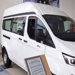 2 pezzi visiera nera per finestrino anteriore In-channel scudo antipioggia for2017-Present <span class=keywords><strong>Ford</strong></span> <span class=keywords><strong>Transit</strong></span> Cargo Van 4th-Gen <span class=keywords><strong>accessori</strong></span> per auto - Product Image 3