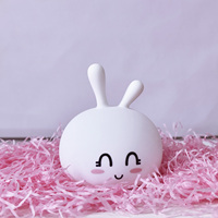Lampe LED USB tactile rechargeable en silicone souple pour bébé, petite veilleuse de chevet pour chambre d'enfant, cadeau idéal