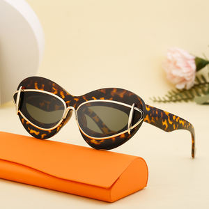 <span class=keywords><strong>Partagas</strong></span> 2024 moda tendencia elegante Y2K ojo de gato personalidad diseñador logotipo personalizado UV400 sombras gafas de sol para mujer - Product Image 3