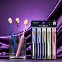 Lot familial de brosses à dents pour adultes à poils PBT pour un nettoyage en profondeur, lot de 5, tête ovale, brosses à dents pour la maison, soins bucco-dentaires