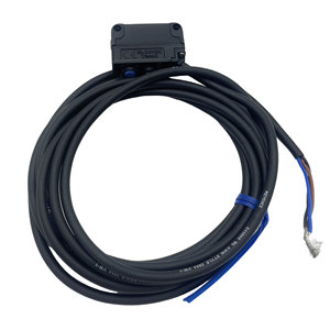 เซ็นเซอร์โฟโตอิเล็กทริกแบบสะท้อนแสงทรงสี่เหลี่ยม รุ่น PZ-G62P ยี่ห้อ KEYENCE ของใหม่ พร้อมสายเคเบิล แบบ PNP รับประกันหนึ่งปี - Product Image 3