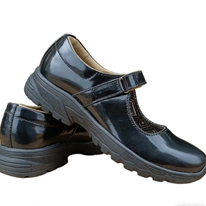 Escarpins Mary Jane noirs UG Made à bout carré, en cuir verni, talon épais, confortables, légers, pour le bureau ou décontractés, en stock - Product Image 1