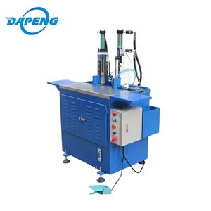 Machine de coupe automatique à angle droit à double <span class=keywords><strong>coin</strong></span> rond du système hydraulique à deux têtes à haut rendement - Product Image 1