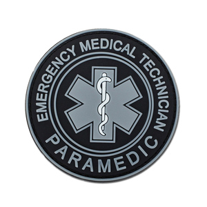 Parches de insignias de goma para médicos, insignias de PVC suaves 3D para médicos de emergencia, de fábrica personalizada - Product Image 5