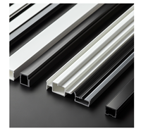 Offre Spéciale de construction de chanfrein en béton triangulaire en PVC personnalisable Profils en plastique Tubes en plastique à bas prix