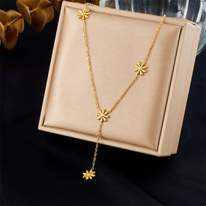 Stainless Steel Gold Plated Daisy Chain <b>Set</b> Necklace And <b>Bracelet</b> For Women Fashion Jewelry <b>Set</b> - Product Image 3