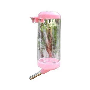 Distributeur d'eau automatique Crown Asia 500 ml en plastique rose pour lapin et cochon d'Inde - Product Image 1