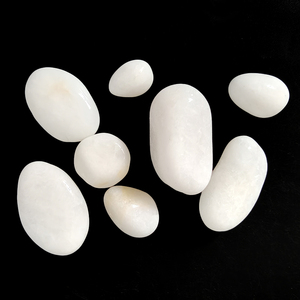 <span class=keywords><strong>Cailloux</strong></span> polis en pierre naturelle blanche Forme durable résistante aux intempéries Garantie de 5 ans <span class=keywords><strong>pour</strong></span> le parc de passerelle de pavage d'<span class=keywords><strong>allée</strong></span> - Product Image 3