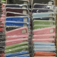 Coque de téléphone en Silicone liquide étui en silicone avec Logo d'emballage pour Iphone 16 15 14 12 11 13 Pro Max Xr Xs étui