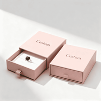 Coffrets cadeaux en carton rose et boîtes d'emballage de bijoux avec services personnalisés adaptés aux colliers d'anneaux pour femmes, etc.