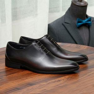 Dernier design – Chaussures habillées en cuir blanc élégantes pour hommes, idéales pour mariage et affaires - Product Image 4