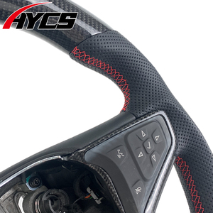 Accessoires d'intérieur de voiture Volant en fibre de carbone de style sport en cuir perforé personnalisé à LED RPM pour Chevrolet <span class=keywords><strong>Malibu</strong></span> - Product Image 5