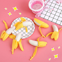 Parodia de cáscara Lala plátano mano cáscara simulación creativa plátano ventilación pequeño juguete