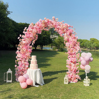 Fleurs artificielles rose vif pour arche de mariage, centres de table rose pêche, décorations pour centre commercial
