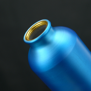 زجاجة مياه ألمنيوم بشعار مخصص للاستخدام الخارجي بسعر منخفض للسفر والغلي والشرب مباشرة قابلة للتطبيق - Product Image 5