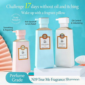 Shampooing anti-pelliculaire <span class=keywords><strong>et</strong></span> régulateur de sébum True Me, sans silicone, végétalien, parfumé à l'huile d'arbre à thé <span class=keywords><strong>et</strong></span> aux extraits floraux, soulagement des démangeaisons, fabrication OEM - Product Image 3