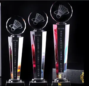 Trung Quốc giá rẻ giá K9 cầu lông Cup Trophy giải thưởng thủy tinh trong suốt pha lê Trophy cho thể thao cạnh tranh