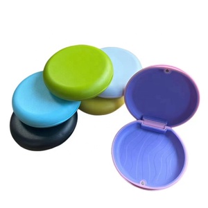 Caja de silicona colorida para dentaduras postizas, producto de higiene bucal multiusos para ortodoncia Dental y almacenamiento de cajas de retención - Product Image 1