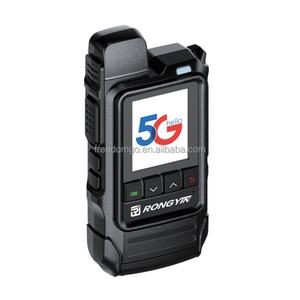 วิทยุสื่อสารแบบพกพา RONG YIN R360 4G POC รองรับซิมการ์ด สีดำ สำหรับใช้งานกลางแจ้ง ระยะทางสื่อสารมากกว่า 50 กม. แบตเตอรี่ 1000-1500mAh มาตรฐานกันน้ำ IPX-1 - Product Image 3