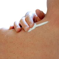 Crème de massage chauffante sans capsaïcine à marque privée, crème de soin corporel quotidienne pour massage des épaules, genoux, poignets, muscles et articulations, OEM