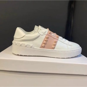 Chaussures de marche en cuir haut de gamme de créateur, baskets blanches à plateforme rehaussante avec rivets, baskets décontractées pour hommes Bottega - Product Image 1