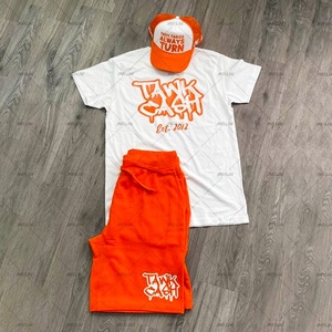 Ensemble de survêtement streetwear d'été personnalisé avec logo pour homme, t-shirt et short, tenue décontractée en coton, ensemble deux pièces pour homme - Product Image 2