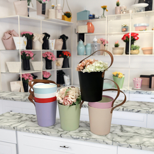 Customized Macaron Single <strong>Small</strong> Barrel Portable Flowers Box Luxury Leather Gift Packaging for Flower Gifts <strong>Paper</strong> <strong>Boxes</strong> - Product Image 1