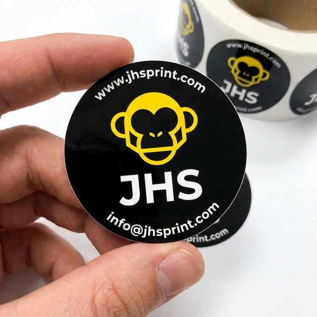 Custom Round Stickers Paper Vinyl Adhesive Waterproof Sticker Label Printing logo Sticker Roll Round Label Sticker