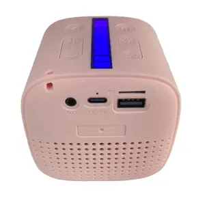 Produits les plus vendus 2024 M8 Toast Shaped MP3 Music Player Portable RGB Bluetooth Wireless Speakers Support Computer AUX