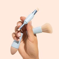 Ensemble de pinceaux de maquillage 4-en-1 portable personnalisé à marque privée, multi-pinceaux de beauté 4 têtes avec outil éponge