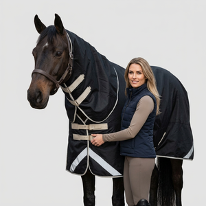 Manta Impermeable para Caballo, Negra, Tela Oxford 600D, con Cubrecuello para Invierno - Product Image 2