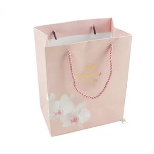 Bolsas de Papel de Lujo Personalizables con Asas, Impresión Digital, Embalaje Reciclable para Trajes de Baño y Velas - Product Image 4