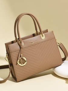 Nouveaux Sacs Bandoulière de Créateur Tendance en Cuir PU de Haute Qualité, Sacs Messager Décontractés, Cabas de Luxe pour Femmes, Sacs à Main et Pochettes - Product Image 4