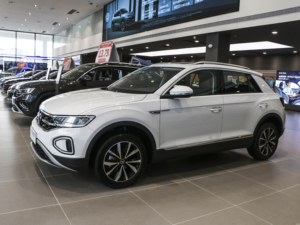 Volkswagen T-Roc SUV, Nuevo, Automático, Gasolina, <span class=keywords><strong>VW</strong></span> T-Roc, Volante a la Izquierda, Vehículo Usado en Stock - Product Image 5
