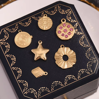 Vente en gros d'usine : Breloques plaquées or tendance pour la fabrication de bijoux, pendentifs en acier inoxydable, accessoires pour fabricants de bijoux