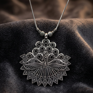 Collar de Latón Plateado Oxidado con Diseño de Pavo Real y Aspecto Plateado Alemán para Fiestas, Cadena Redonda - Product Image 3