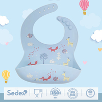Vente en gros de bavoirs en silicone pour bébés avec dessins animés bavoirs en silicone de haute qualité sans BPA de qualité alimentaire
