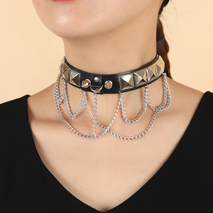 Collier en cuir à clous pyramidaux pour femmes, collier noir punk avec chaînes drapées et anneau en O, collier gothique - Product Image 1
