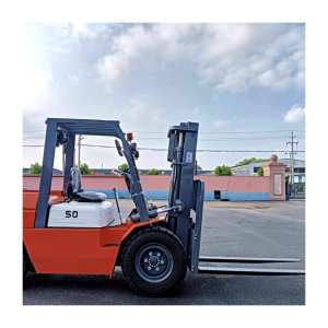 Ce Epa Diesel Portable Farm Use All Terrain Forklift Mini Armazém Caminhão com Frete Grátis Preço Competitivo De Fornecedor - Product Image 4