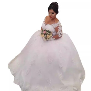 White Ball Gown Wedding Dress Princess Waist Sweetheart Neckline Lace Vintage Style Long Sleeve Plus Size Bridal Gown - Product Image 4