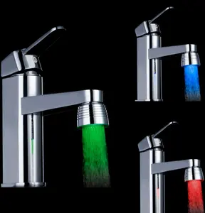 Aeratore del rubinetto dell'adattatore del rubinetto sensibile alla temperatura dell'acqua della luce di 7 colori maschio 24 MM LED