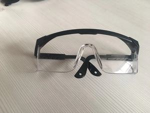 Gafas <span class=keywords><strong>de</strong></span> <span class=keywords><strong>Seguridad</strong></span> <span class=keywords><strong>de</strong></span> Material PC Resistentes a los Arañazos, <span class=keywords><strong>Lentes</strong></span> Antivaho, Certificación ANSI Z87.1 <span class=keywords><strong>para</strong></span> Uso Industrial, Trabajo en Laboratorios Químicos - Product Image 4
