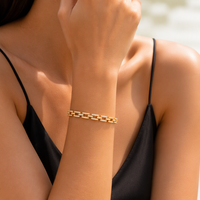 Gelang Wanita H&C Modern Glam, Perhiasan Lapis Emas PVD dari Baja Tahan Karat, Bertabur Kristal, Warna Emas Baja
